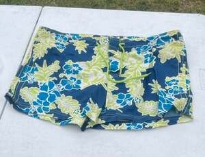 Verona Men's Tropical Hibiscus Floral Board Shorts Size L